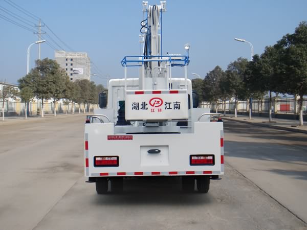 東風20米高空作業車