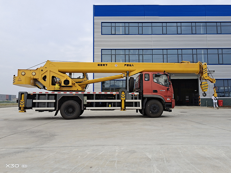 福田16噸汽車吊