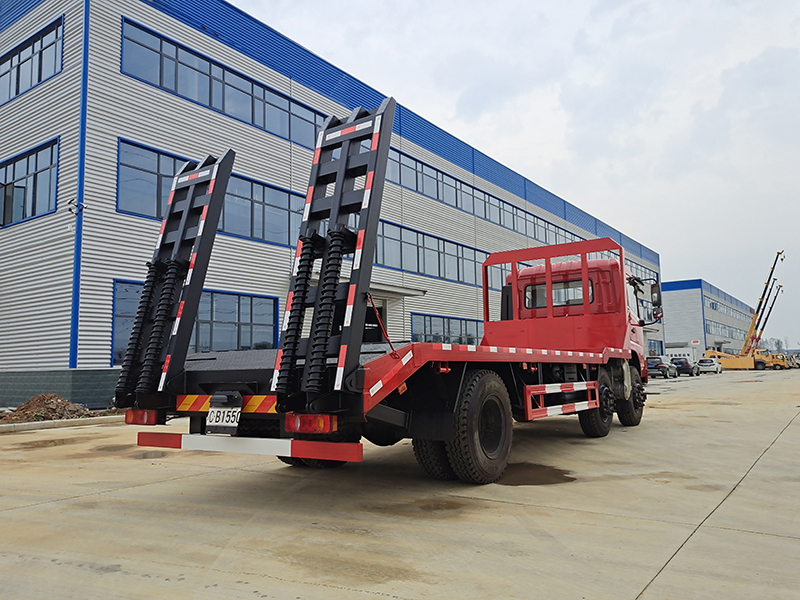 東風D3V小三軸平板