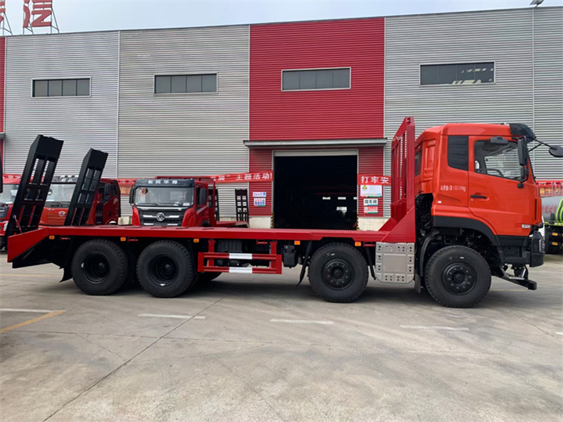 東風天龍國六前四后八平板車