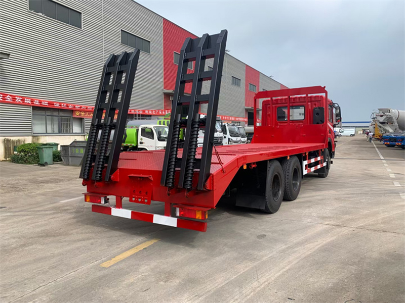 東風(fēng)華神T5國六后八輪平板車